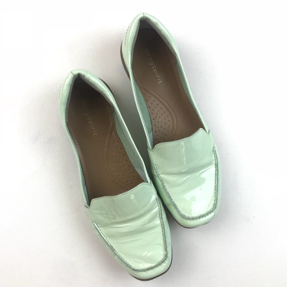 Adorable leather mint loafers